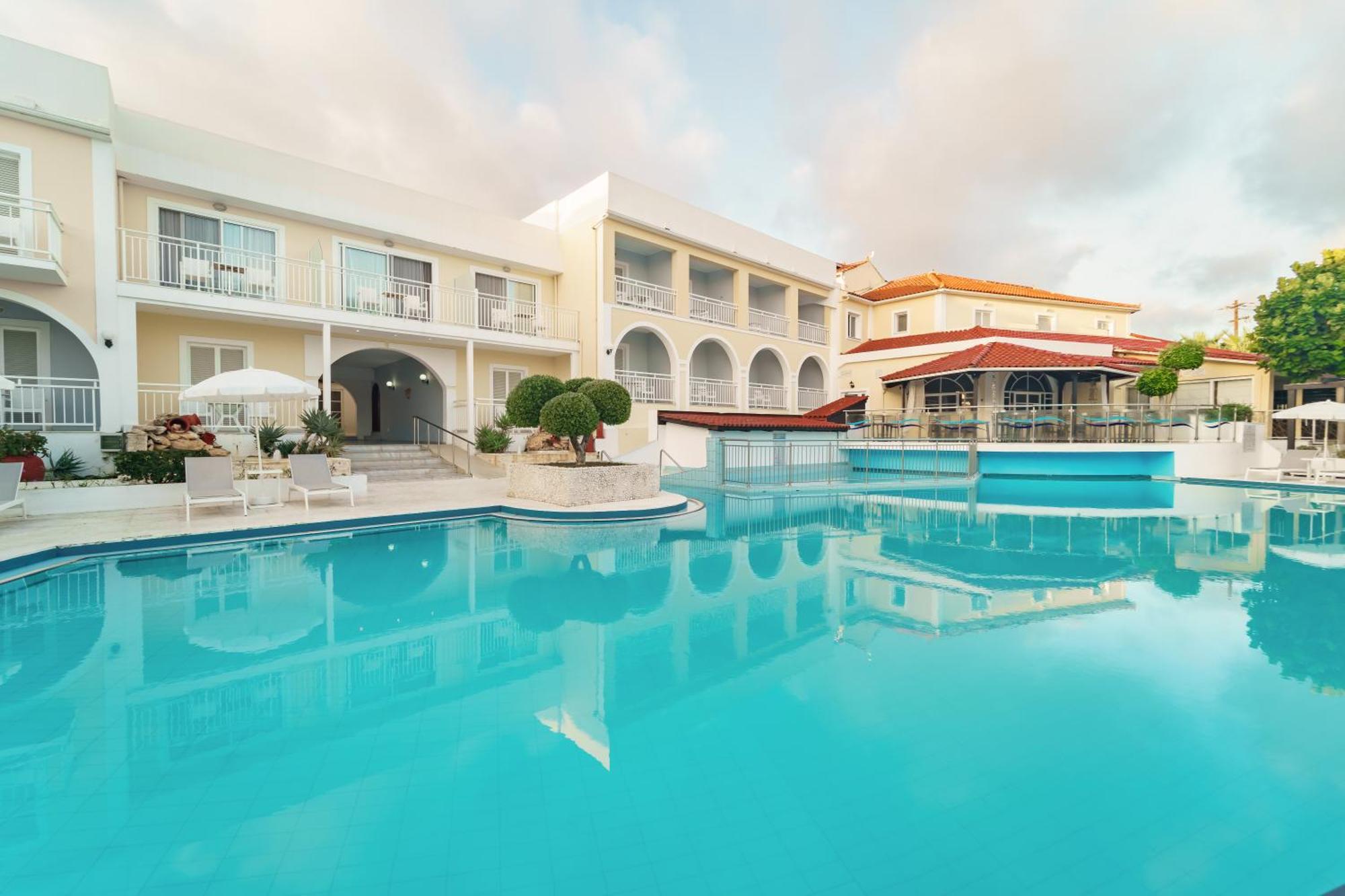 Diana Palace Zakynthos מלון 4*