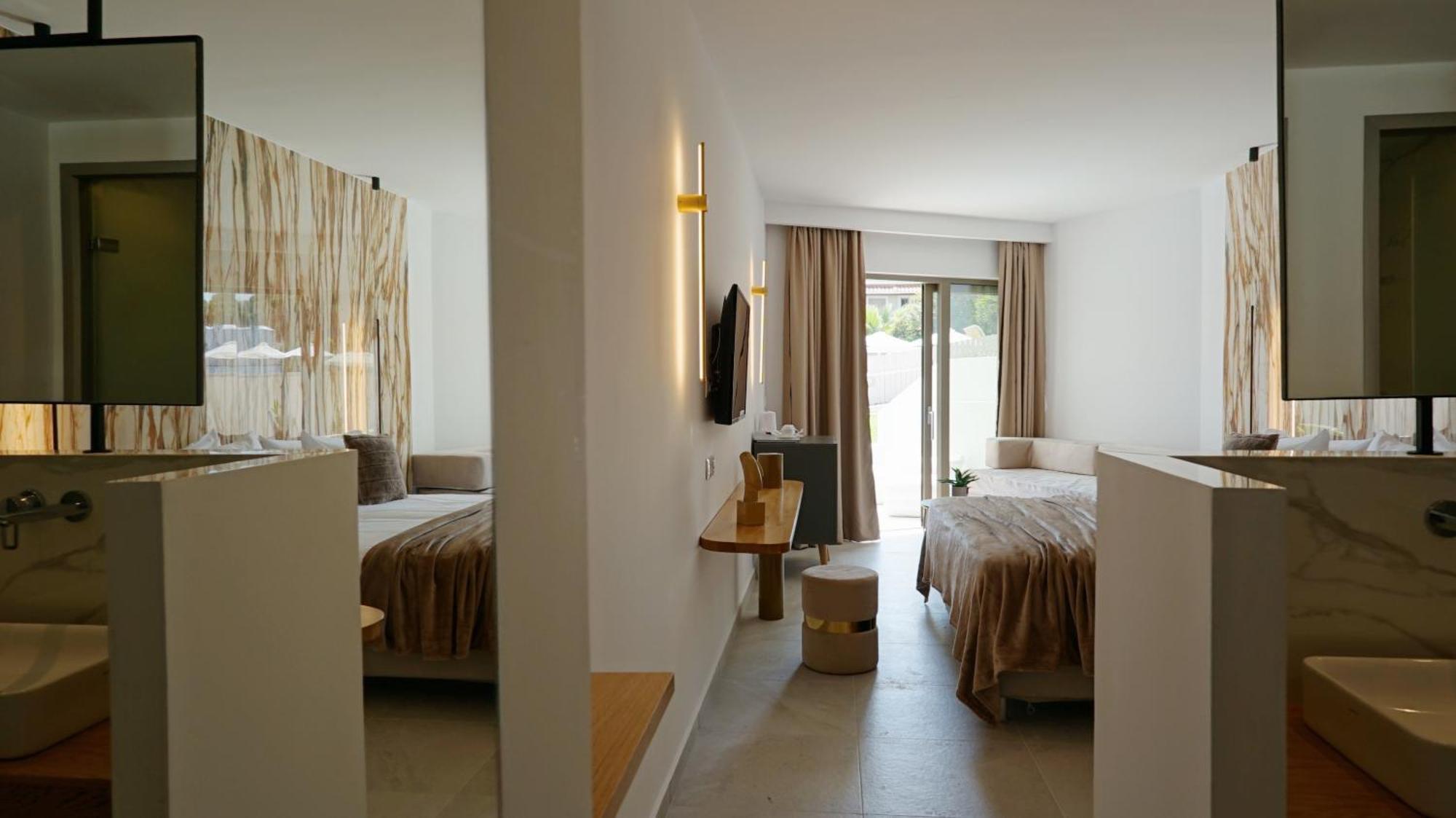 Diana Palace Zakynthos מלון ארגאסי
